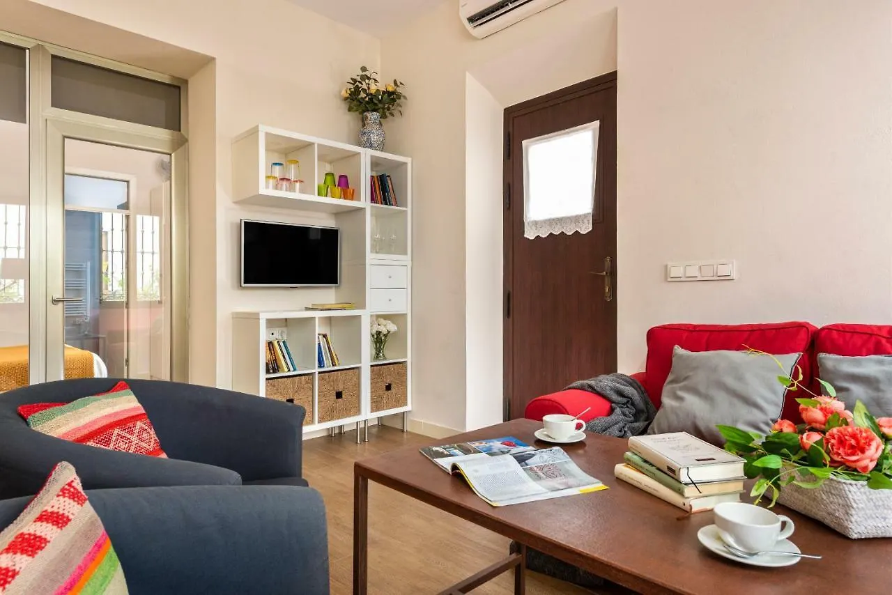 Misterhost Triana Patio De Las Flores Seville Apartment