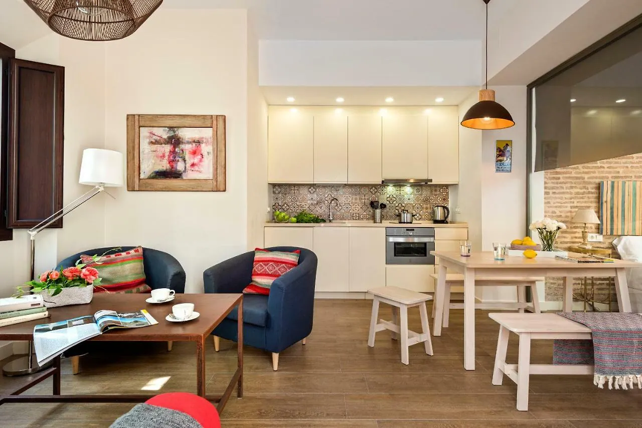 Misterhost Triana Patio De Las Flores Sevilla Apartmán