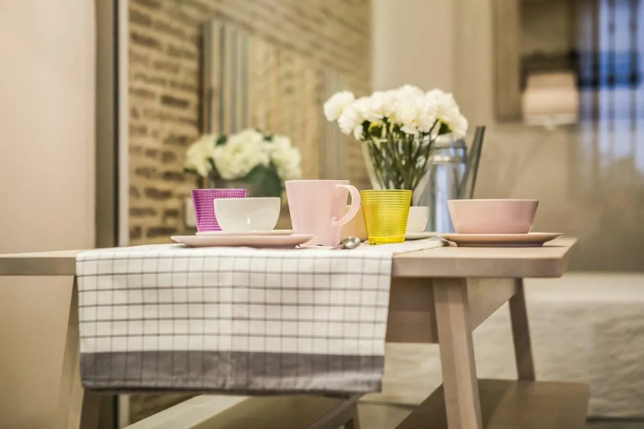 Misterhost Triana Patio De Las Flores Seville 0*,
